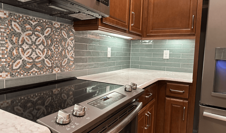 KITCHEN BACKSPLASH INSTALLATION